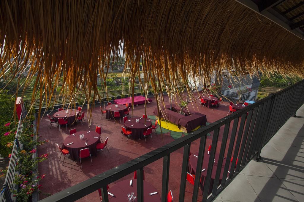 Pratama Hotel & Convention Mataram Exterior photo