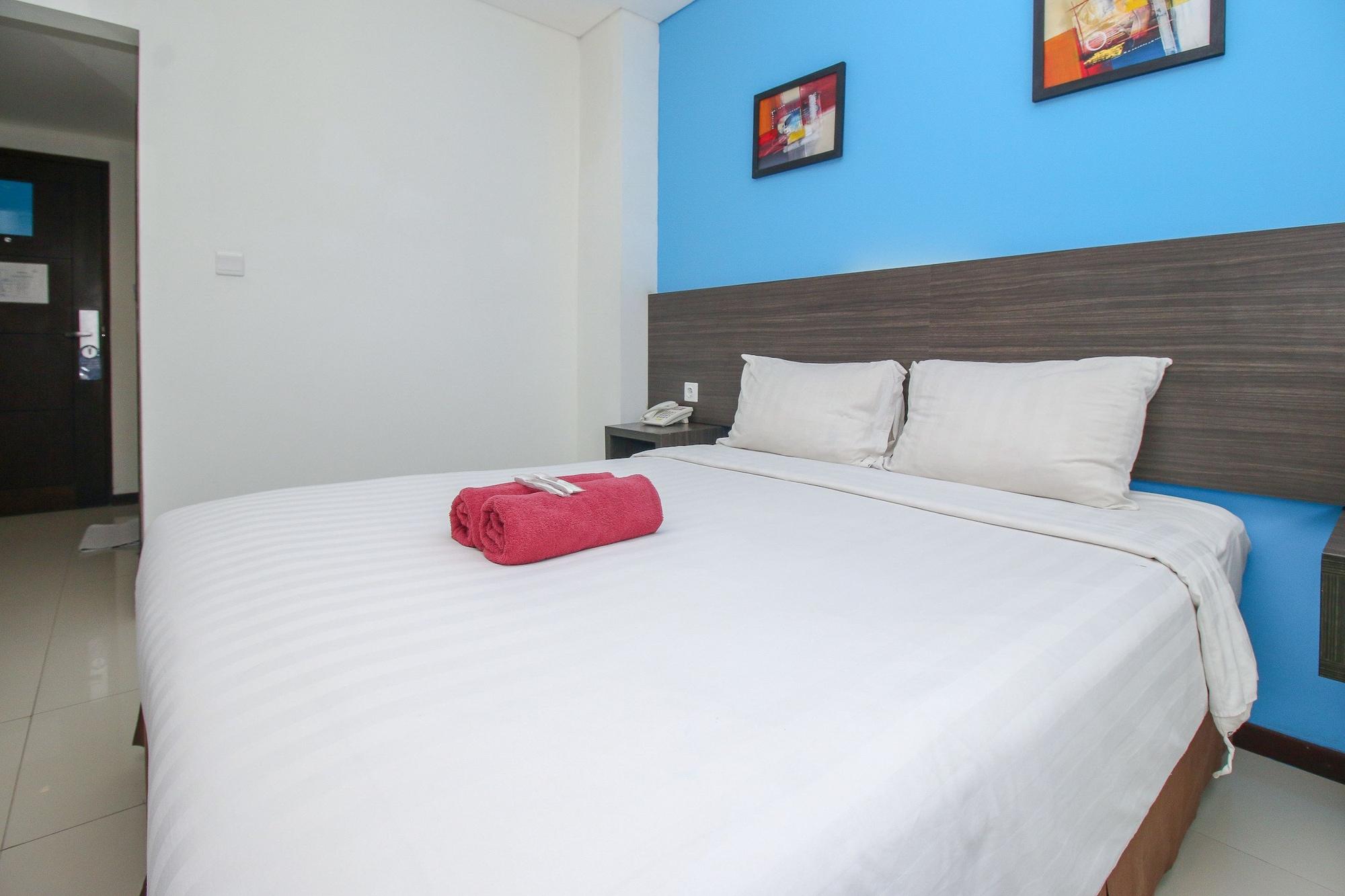 Pratama Hotel & Convention Mataram Exterior photo