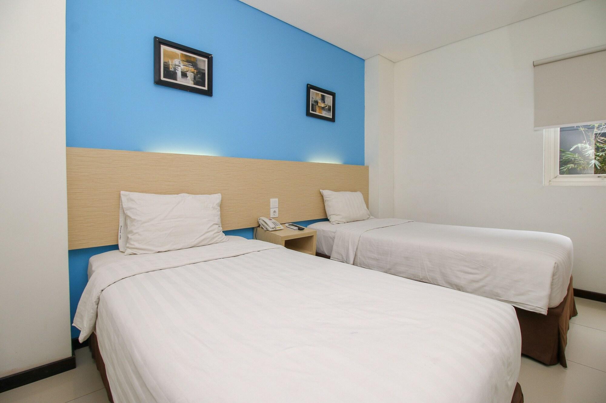 Pratama Hotel & Convention Mataram Exterior photo